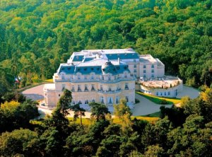 tiara-hotel-chantilly
